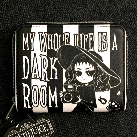 loungefly beetlejuice wallet